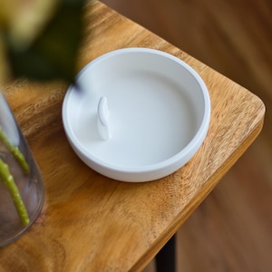 White Palo Santo & Sage Stick Burning Plate, Aromatic Tray, Holder for Relaxing Home Rituals, Aromatic Incense Holder, Palo Santo Sage bowl