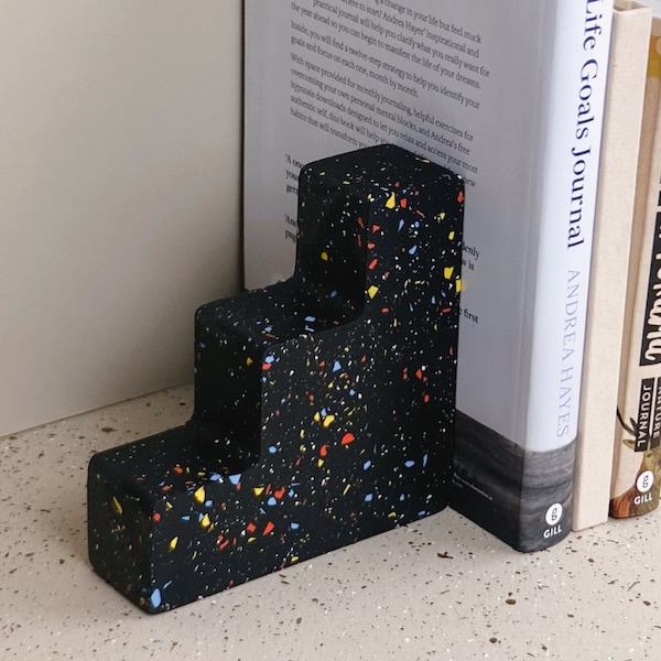 1 Pcs Black Terrazzo Jesmonite Bookend - Eco-Friendly Modern Home - Office Decor Accessory - Bookends for Shelves - Housewarming Party Gift