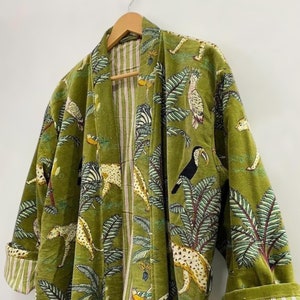 Robes kimono en velours vert imprimé jungle thé du matin manteau en velours robe de demoiselle d'honneur femmes portent une veste en velours de coton Robe de mariée cadeau de Noël