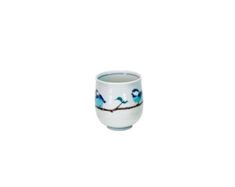 GLOBALPORCELAIN Japanese Porcelain Teacup Kutani-Ware Chickadees 2023006