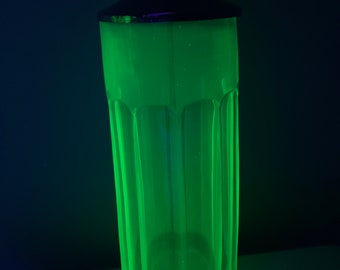 Uranium glass Benedict depression glass straw holder