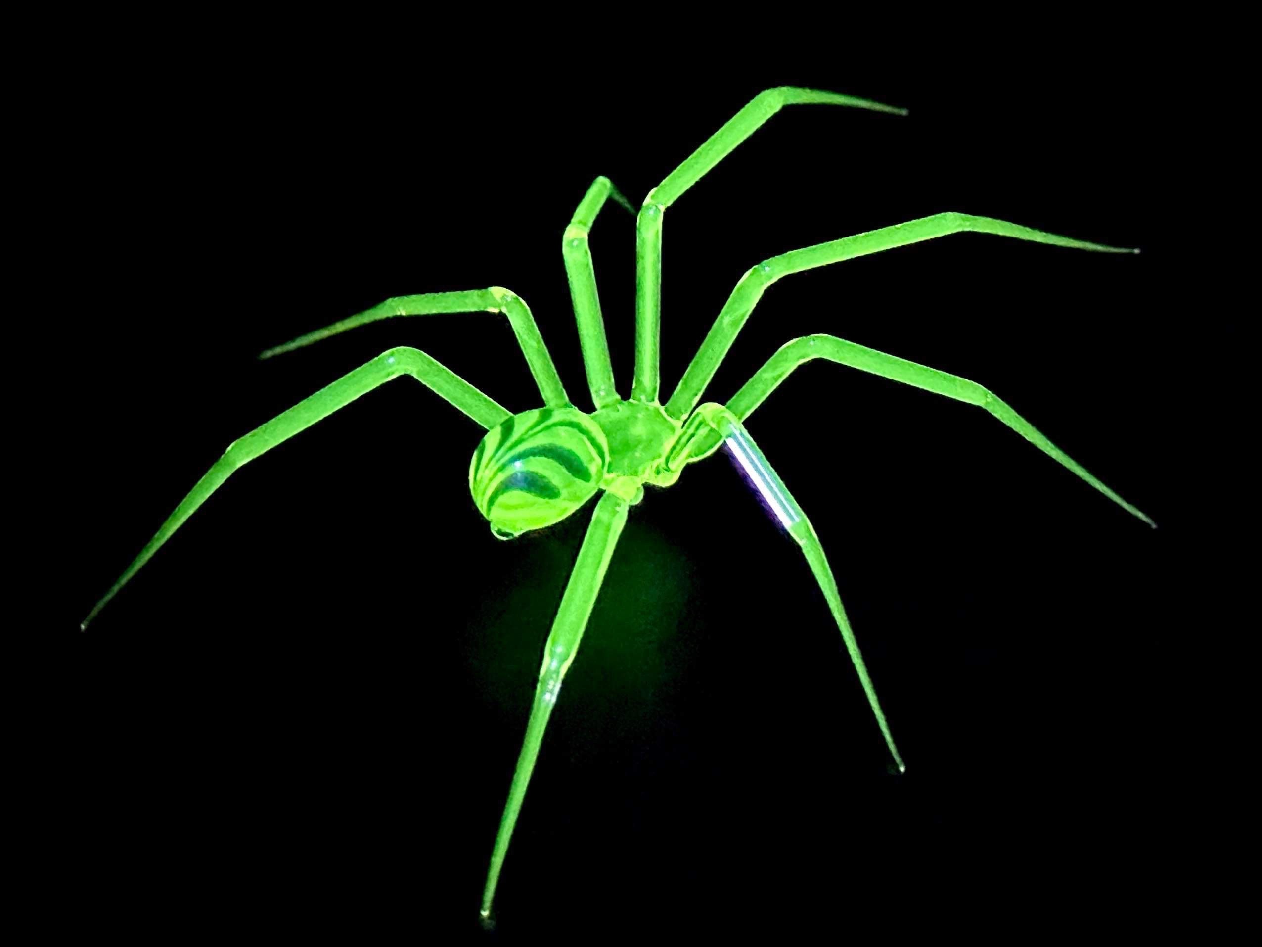 Jumbo  size approx 4”  uranium glass Vaseline glass blue metallic swirl spider by Rafael