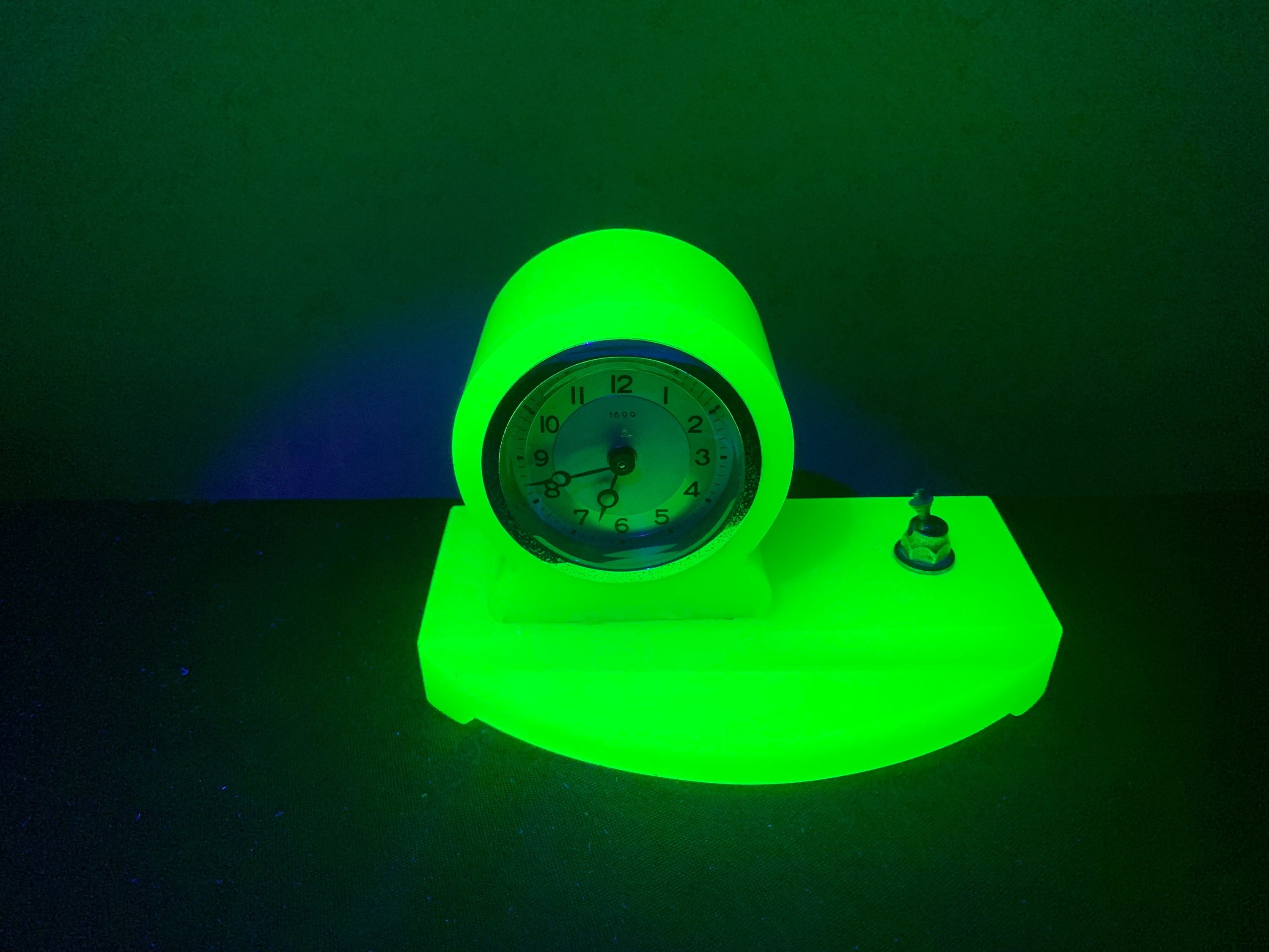ウラン半透明グリーン ウランガラス 時計 昭和初期 精工舎 ウラン