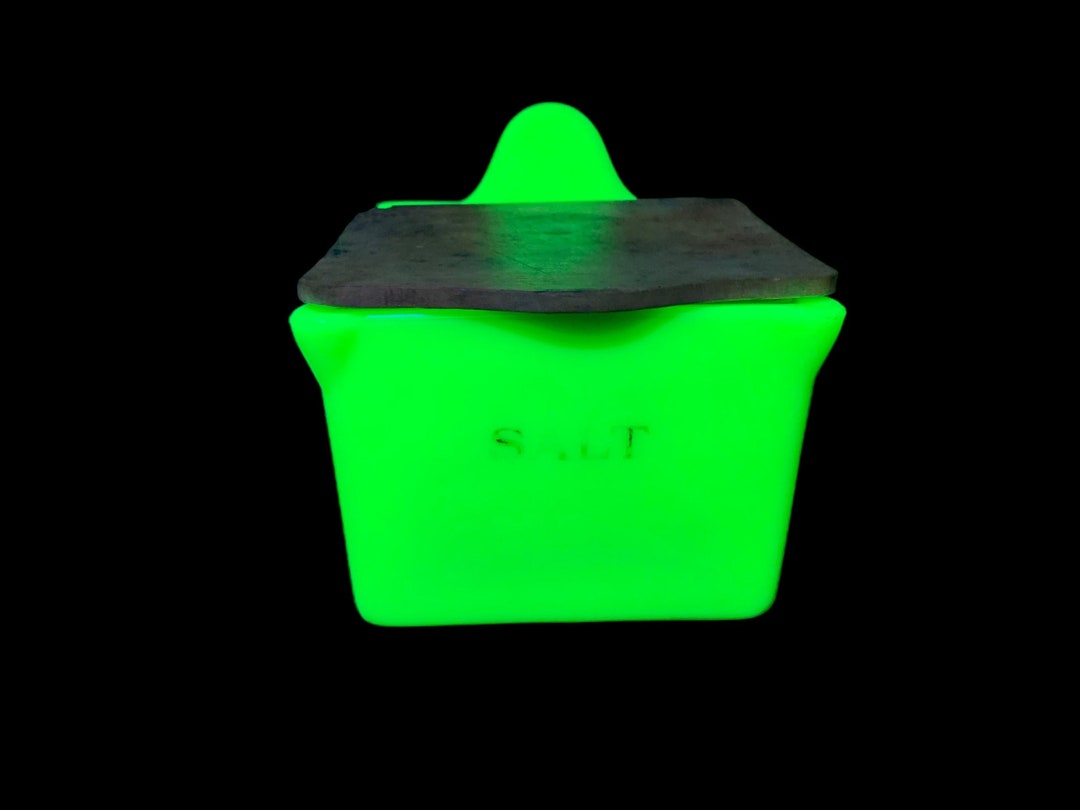 Uranium Jadeite Salt Box With Original Lid Etsy