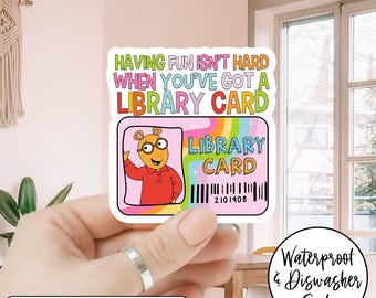 Divertirse no es difícil con una tarjeta de biblioteca. Pegatina de Arthur/Imán para coche, Tarjeta de biblioteca, Pegatina de Arthur, Pegatina para Kindle, Pegatina para amantes de los libros.