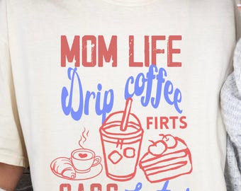 Müde Mamas Coffee Club Comfort Farben, koffeinhaltige Mama, Mama braucht Kaffee, Müde Mamas Club, Mama Kaffee Shirt, Kaffee Liebhaber T-Shirt.