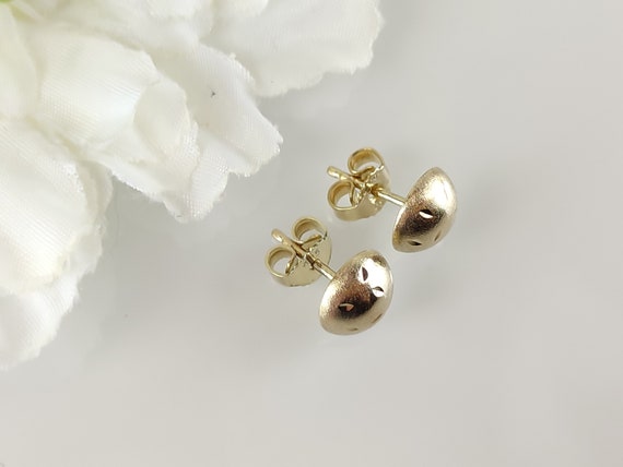 Beautiful gold earrings 333 - image 9