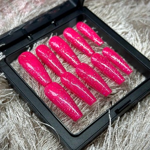 Hot Pink Press on Nails
