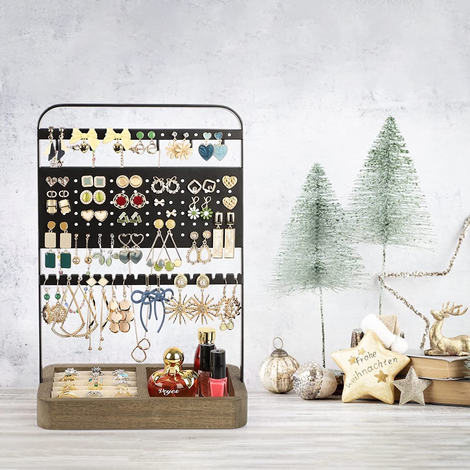 Metal 2024 earring holder