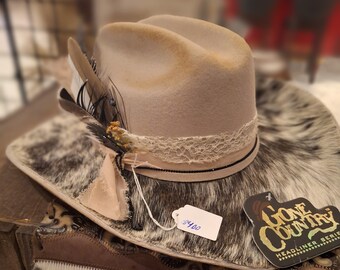 Beautiful cowhide cowgirl hat