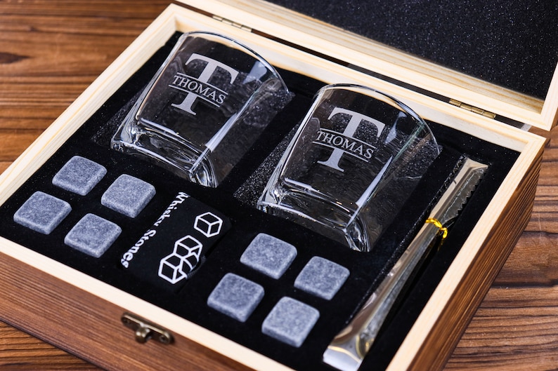 Personalized Whiskey Glass Set with Wooden Box, Groomsmen Gift, Best Man Gift, Groomsman Proposal, Boyfriend Gift, Gifts for Men zdjęcie 3