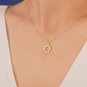 Collares Sunburst de oro macizo de 14K - Collar de sol de oro de 14K - Collar para mujer - Joyería celestial - Regalo para ella - Joyería de 14K