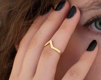 Chevron Ring - Christmas Gift - V Stacking Ring - Handmade Dainty Ring - 925 Sterling Silver V Shape Band Ring - Gold Wishbone Ring