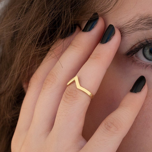 Chevron Ring - Christmas Gift - V Stacking Ring - Handmade Dainty Ring - 925 Sterling Silver V Shape Band Ring - Gold Wishbone Ring