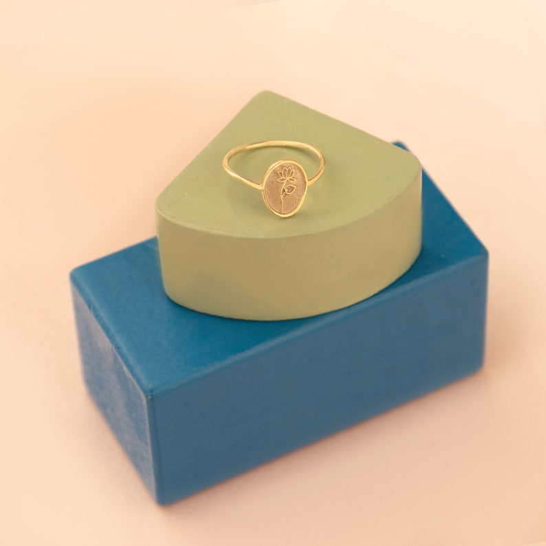 Birth Flower Gold Ring Birthday Flower Ring Dainty Zodiac Ring Birth Flower Jewellery Birthflower Ring Gift for Him Gift for Her image 2