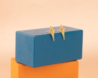 Gold Birth Flower Stud Earrings: Sterling Silver Personalized Jewelry