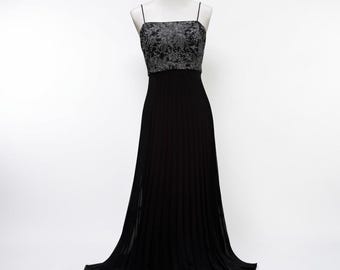 VTG Y2K Alex Evenings Dress Gown 12P Black Silver Pleated Metallic Floral Fairy