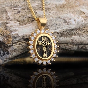 Spezielles Design Motiv Kreuz Halskette mit Diamanten, Kreuz christliche Anhänger, ovale Silberkette, christlicher Schmuck, zierliche Kreuz Halskette