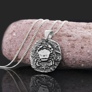 Cancer Zodiac Locket, Cancer Medallion, Cancer Zodiac Gift, Cancer Astrology Jewelry, Zodiac Charm Necklace, Cancer Pendant Necklace