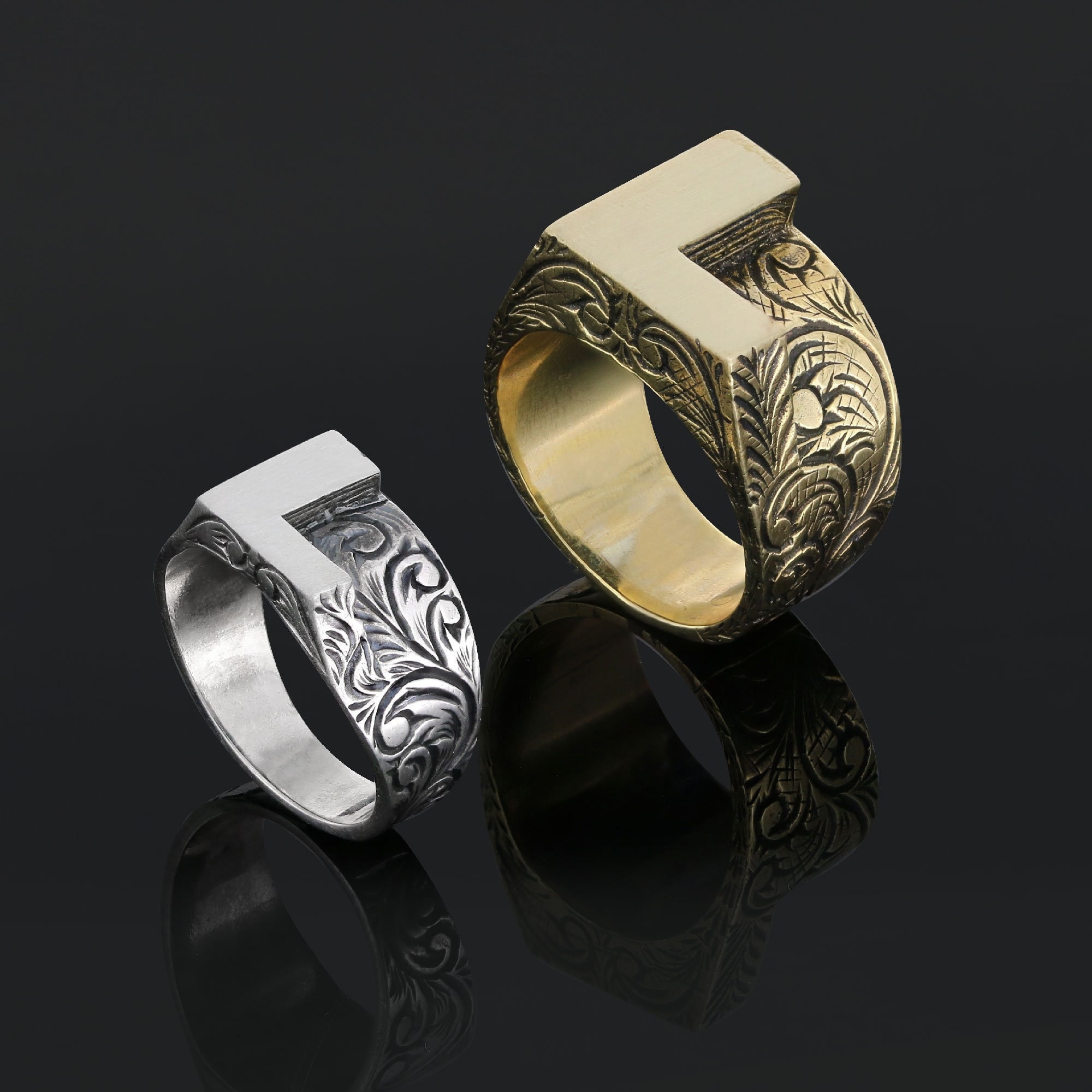 Gucci letter rings - Etsy 日本