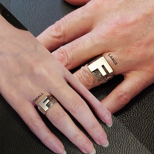 Anillo con la letra F, anillo con la inicial F, anillo con sello de plata de ley, anillo con la inicial del monograma F, anillo con la letra F bañado en oro, anillo con las letras del alfabeto de la A a la Z