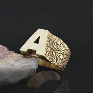 Anillo con monograma A, anillo con letra A, anillo con sello inicial, anillo con monograma A recubierto de oro, anillo con letra A personalizado, anillo con letra A del alfabeto