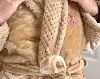 Personalized Plush Robe – Bride & Bridesmaids, Wedding Day Getting Ready, Embroidered Name or Initials, Bridal Party, Bridesmaids Gift