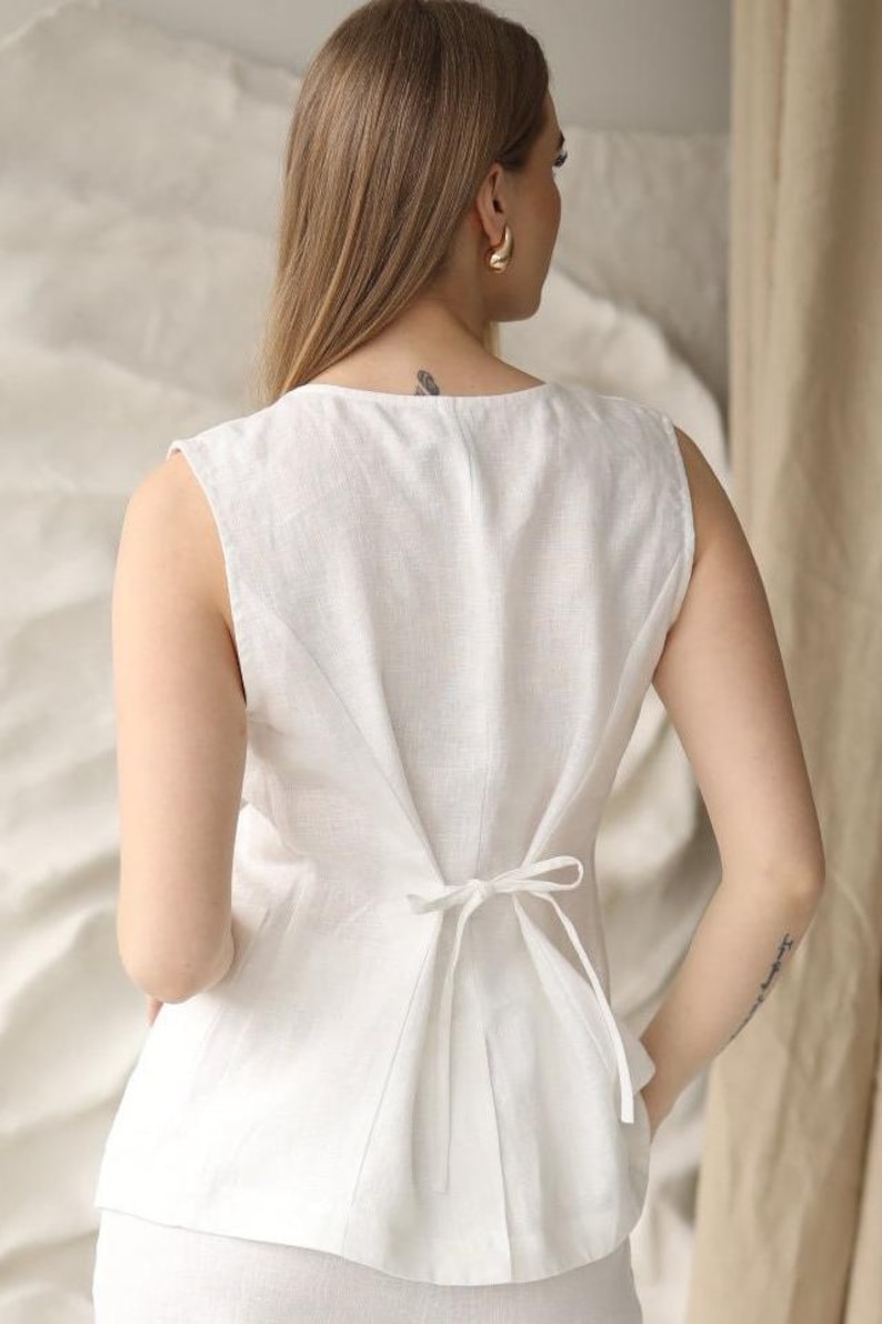 Linen vest JAVA in white colour
