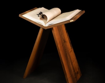 Bücherständer aus Holz für Kunst- und Bildbände