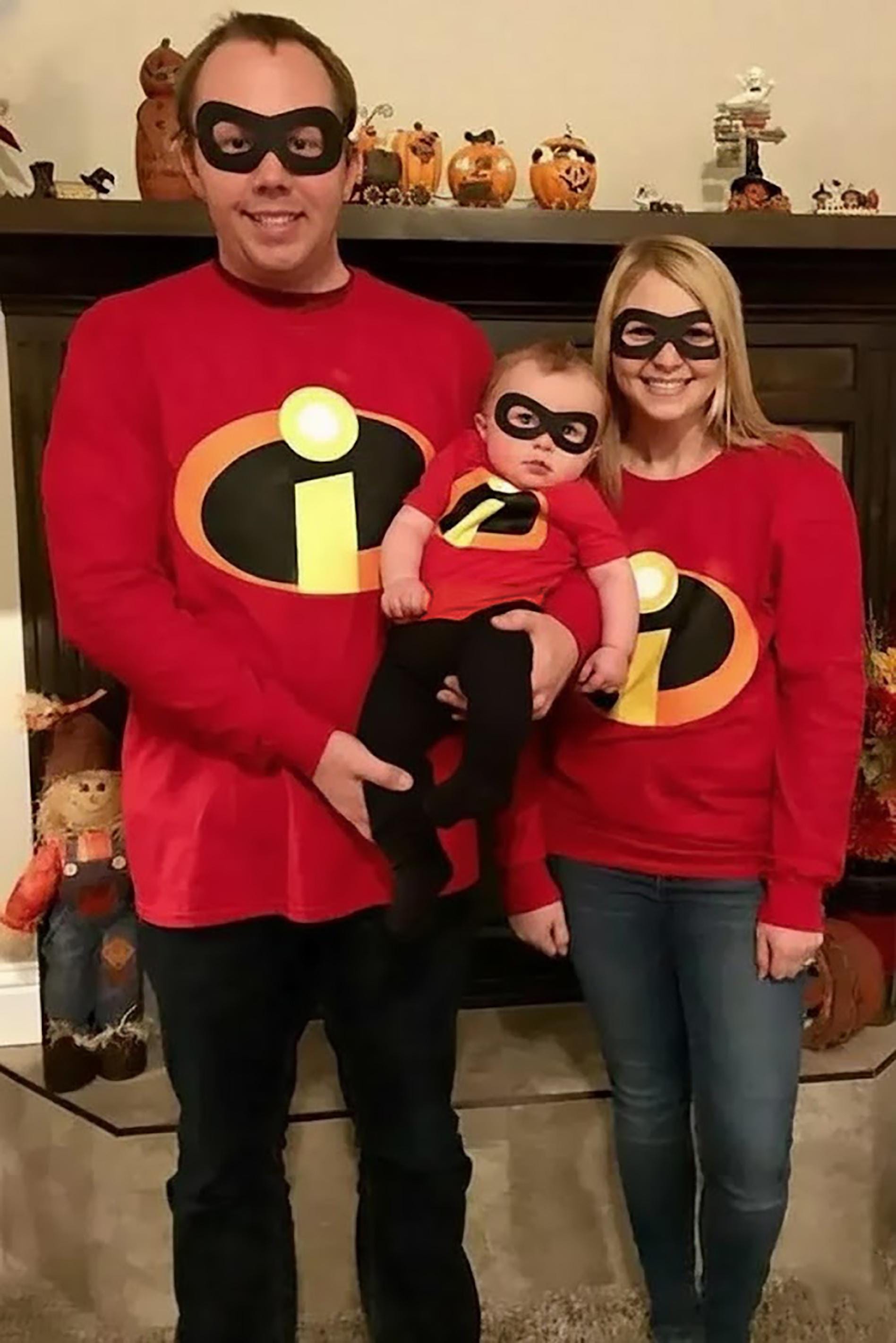 sachin and babi light blue dress Superhero Spirit Week Ideas: Easy DIY Costumes for Teens