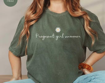 Pregnant Girl Summer T-Shirt, Pregnancy Reveal Tee, Beach Pregnancy Announcement T-shirt, Mom Shirt, Trending Baby Shower Gift