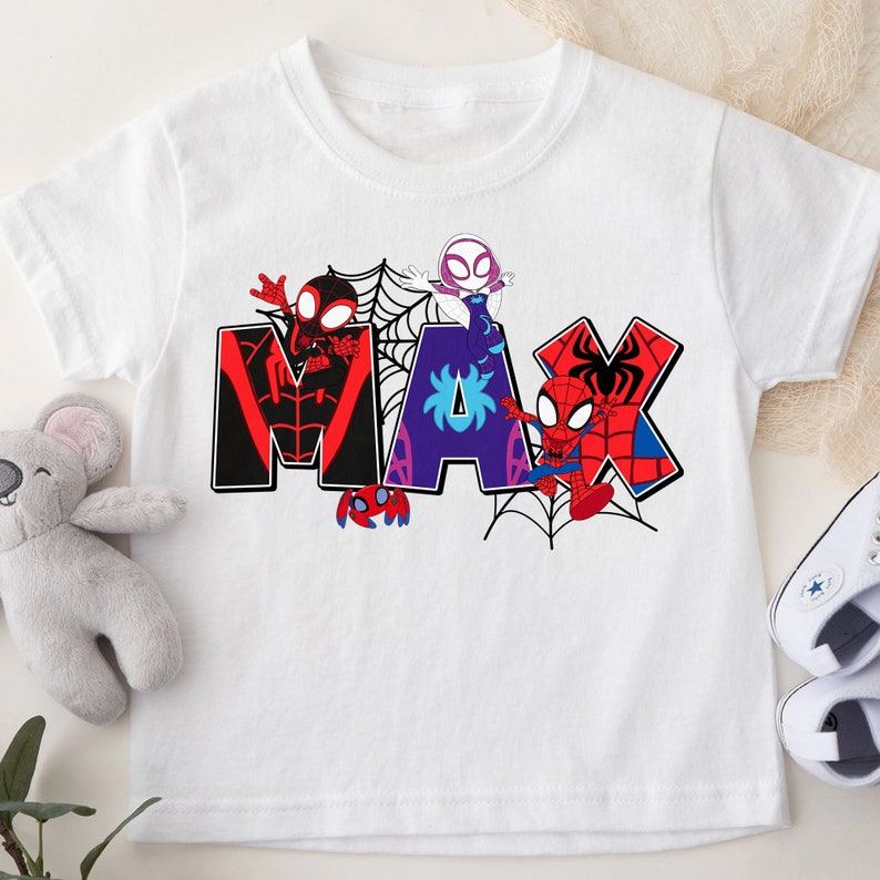 Camiseta personalizada de Disney Spider Hero y sus amigos, camiseta infantil con nombre personalizado y temática de superhéroes, camiseta para fiesta temática de superhéroes, regalo de Spider-Man. imagen 5