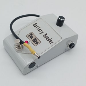 Battery Bender Guitar Effect Pedal.Guitar pedal power supply,pedal adapter,Analog pedal,pedal power,guitar tone,Handmade guitar effect pedal