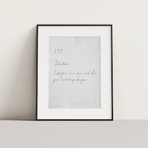 Diseño de póster de ángel de intuición con letras antiguas y decoración minimalista original, descarga digital de número de ángel 111, arte de pared imprimible, descarga instantánea