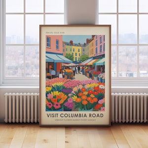 Puede incluir: Un cartel de viaje vintage con una ilustraci&oacute;n colorida de un mercado de flores en Columbia Road en Londres. El cartel presenta el texto "Visit Columbia Road" y "Vibrant Flower Market Every Sunday".