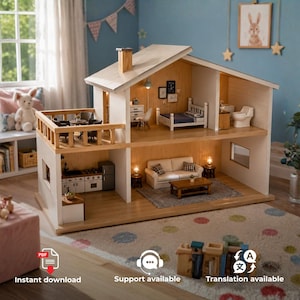 Puede incluir: Una casa de muñecas de madera de varios niveles con un diseño abierto que incluye balcón, cocina, sala de estar, dormitorio y baño. El interior cuenta con muebles en miniatura como un sofá, una cama, un comedor y electrodomésticos.