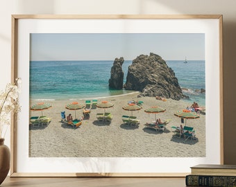 Lámina de Monterosso al Mare, Arte mural de Cinque Terre Italia, Fotografía de la costa italiana, Póster de viaje a la playa, Decoración mediterránea (descargable)