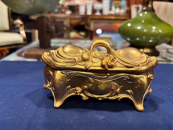 Antique Jewelry Box/Casket Art Nouveau by W.B. Mfg. Co. – Gilded Metal Trinket Box, Floral Vanity Box, Early 1900s Vintage Decor