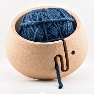 3D Printed Yarn Bowl – PLA Craft Organizer for Knitting, Crocheting & Weaving