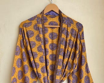 Kimono in seta Boho, abito da spiaggia, abbigliamento da resort, kimono in seta, copricostume, abbigliamento da festival, abbigliamento estivo, morbido e confortevole kimono in seta.