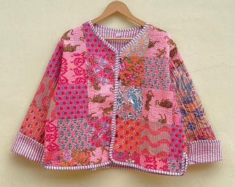 Veste en patchwork faite main, veste en patchwork de coton cousue à la main, veste en pur coton matelassé, veste courte réversible, manteau sari kantha en coton.