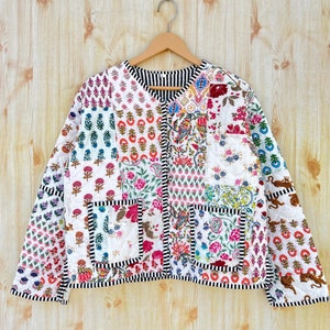 Burfi Gesteppte Patchwork Jacke Indische Handgemachter Reversible Mantel Boho Winter Herbst Jacke Party Wear Damen Baumwolle Crop Mantel Geschenke für Sie