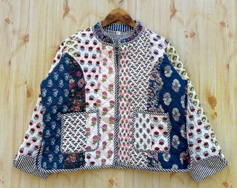 Veste matelassée vintage indienne en patchwork fait main, manteaux, nouveau style, bohème, veste en coton, passepoil court blanc à rayures noires.