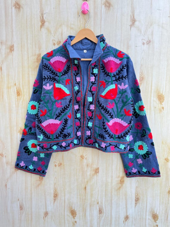 Handmade Suzani Embroidery Jacket,Winter wear Jacket coat,Womens coat,Suzani short jacket,TNT fabric suzani jacket,Robe
