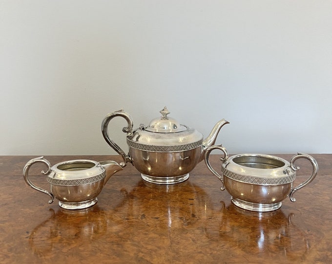 Lovely vintage tea set