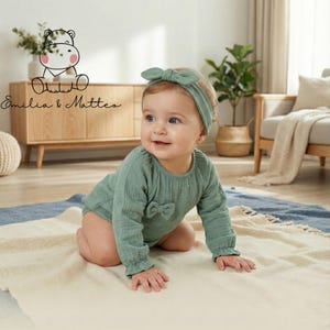 Organic muslin baby headband with bow, 0-6 months head circumference 38-42 cm
