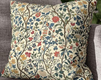 William Morris Pillow Cover: Vintage Floral Cushion for Cottagecore Home