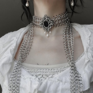 Baroque Duchess Chainmail Scarf Necklace – Blue Sandstone Gemstone