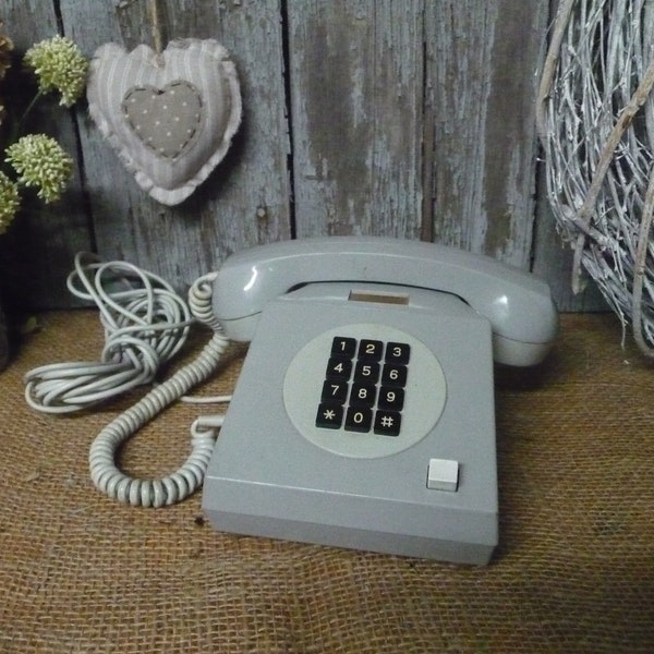 altes Telefon, Tastentelefon, VEB Fernmeldeamt, Bauj. 1976