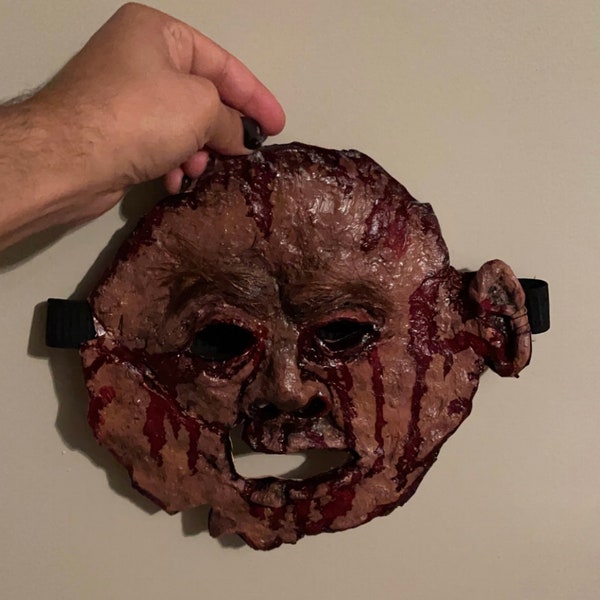 Decayed skin mask